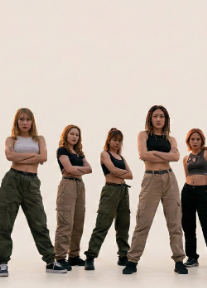 ダンスチームウェア